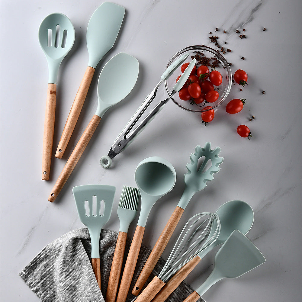 Kitchen utensils set